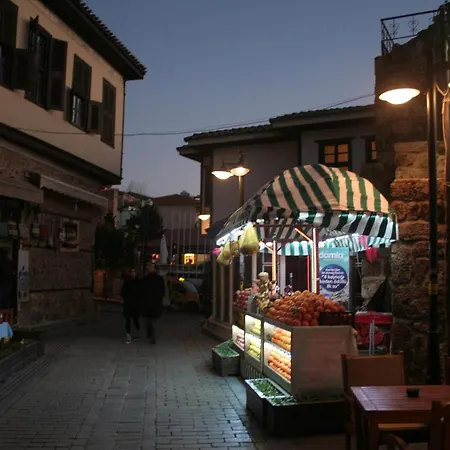 Mavi Avlu - Old Town 안탈리아