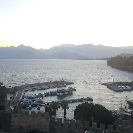 Mavi Avlu - Old Town Apartment *