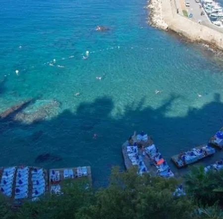 Mavi Avlu - Old Town Apartment